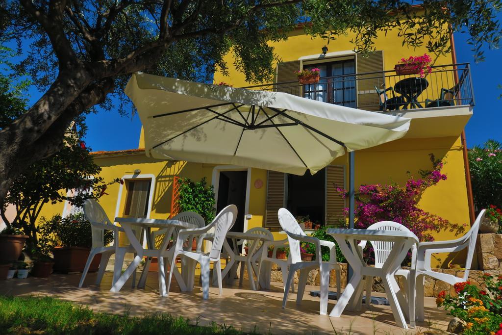 B&B Baia Turchese ปอร์โตออตติโอลู ภายนอก รูปภาพ